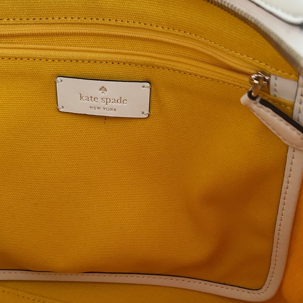 Kate Spade Street Tote ✨ Yellow & White Summer Stripes - Picture 7 of 9